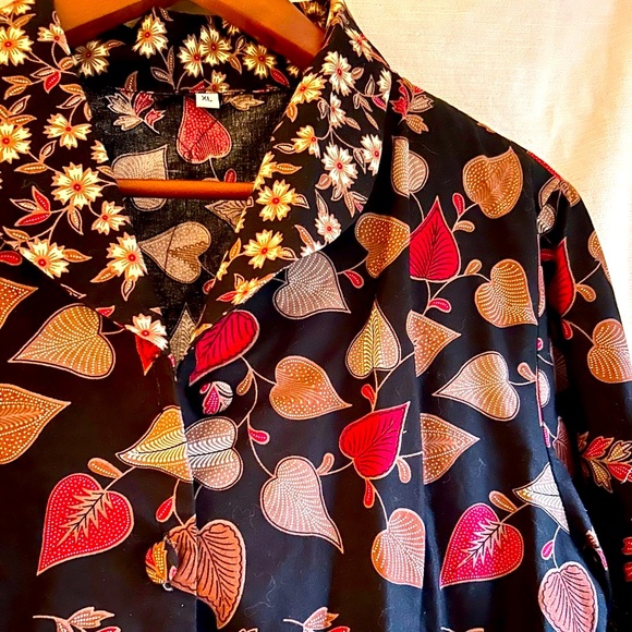 Women’s blouse with hearts - Picture 3 of 7
